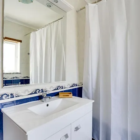 Sun & Surf 아파트 *