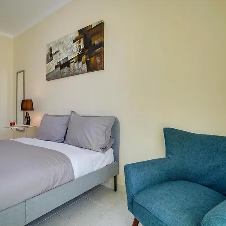 Sun & Surf 아파트