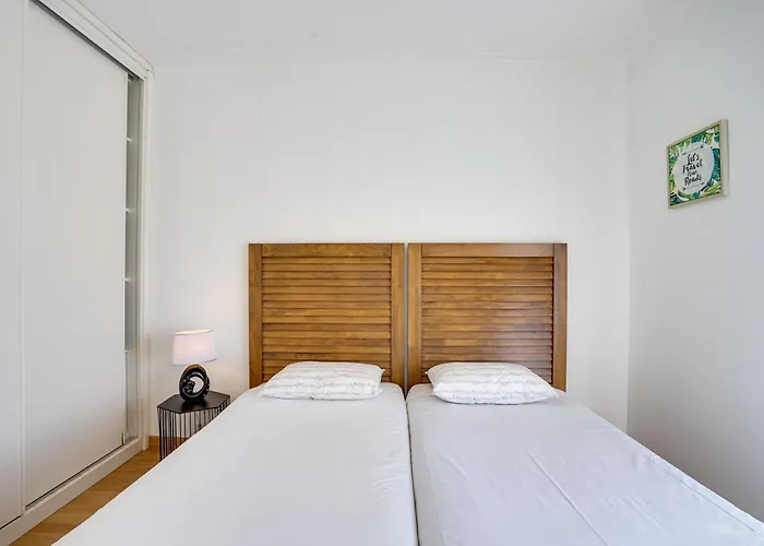 Sun & Surf Апартаменты Пениши